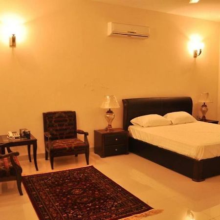 Reina Boutique Hotel - G9 Islamabad Exterior photo